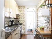 Amplia habitación en apartamento de 3 dormitorios Sant...