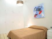 Amplia habitación en apartamento de 4 dormitorios en El...