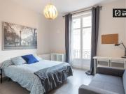 Amplia habitación en apartamento de 5 dormitorios en el...