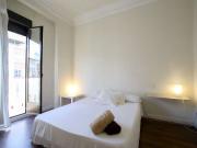 Amplia habitación en apartamento de 5 dormitorios en...
