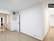 Amplia habitación en apartamento de 7 habitaciones en...