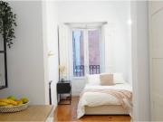 Amplia habitación en Calle Marqués del Duero 6