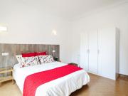 Amplia habitación en El Clot, en Calle Valencia