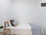 Amplia habitación en piso compartido en Puerta del Sol,...