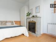 Amplia habitación en un apartamento de 8 dormitorios en...