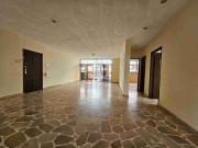 Amplia oficina comercial en alquiler – Sector...