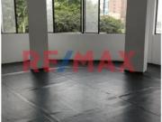 AMPLIA OFICINA CON VISTA EXCLUSIVA ZONA COMERCIAL |...