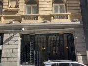 Amplia Oficina en edificio Señorial en Microcentro