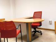 Amplia oficina en Sinforiano Madroñero