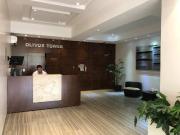 Amplia oficina semi amoblada en alquiler Olivos Tower