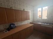 Amplia Propiedad con Opción de Local Comercial y Cochera...