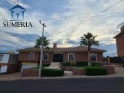 Amplia Residencia en Campanario