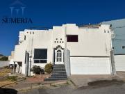 Amplia residencia en Las Fuentes