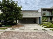 AMPLIA RESIDENCIA EN PUERTA PLATA RECAMARA EN PB