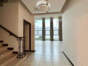 Amplia residencia en venta al norte de Saltillo