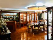 Amplia Residencia en Venta en Zona Del Valle....