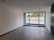 Amplia Suite de Venta en Tumbaco Dentro de Conjunto....