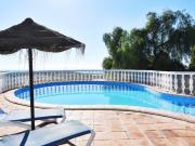 AMPLIA VILLA EN NERJA