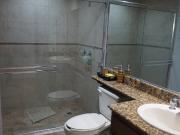 Amplia Villa Frente al Mar en Desarrollo privado y...