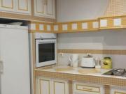 AMPLIA VIVIENDA EN PRIMERA LINEA DE LA PLAYA DE LA CALETA