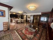 Amplia vivienda en venta con cochera y trastero en...