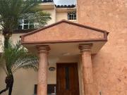 Amplia y acogedora casa ubicada en Fraccionamiento los...