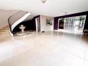 Amplia y elegante casa en Juriquilla, 3 recámaras y... Amplia y elegante casa en Juriquilla, 3 recámaras y...