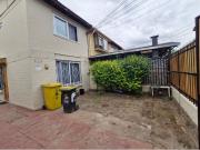 Amplia y Hermosa Casa en Pasaje Cerrado