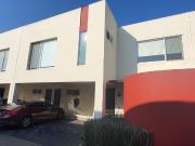 Amplia y Hermosa Casa en Renta en Metepec a 2 Cuadra De...