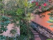 Amplia y luminosa casa independiente con vistas al mar