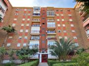 Amplia y luminosa vivienda frente al Bulevar del Pla