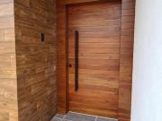 AMPLIA Y MODERNA CASA CON ALBERCA EN ZONA COUNTRY