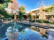 Casa remodelada en condominio no perimetral, sector Los...