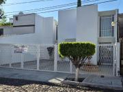 Amplia y renovada residencia familiar en exclusiva zona