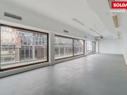 Amplias oficinas en 2 plantas en Venta Retiro