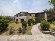 AMPLICA CASA DE CAMPLO DE 2280M2 A 1 CUADRA DE LA PLAZA...