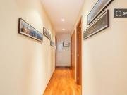 Amplio apartamento amueblado en exclusivo barrio residencial