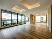 Amplio apartamento con balcón en venta, La Cabrera,...