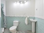 Amplio apartamento con vistas a las piscinas comunitarias