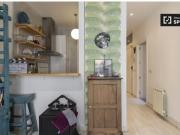 Amplio apartamento de 2 dormitorios en alquiler en Malasaña