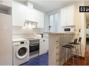 Amplio apartamento de 4 dormitorios para alquilar cerca... Amplio apartamento de 4 dormitorios para alquilar cerca...