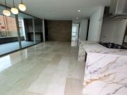 AMPLIO apartamento en el POBLADO en venta