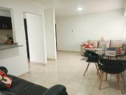 AMPLIO APARTAMENTO, UBICADO FRENTE A LAS CANCHAS DE...