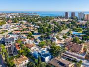 Amplio Chalet Independiente Con Piscina Privada Y...