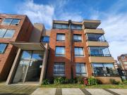 Amplio departamento 3 dormitorios, sector Bayona, San...