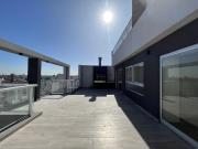 Amplio Departamento a la Venta en Piso Alto con Terraza...
