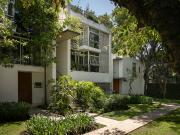 Amplio departamento casa en venta o renta, en el Country...