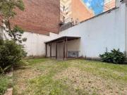 Amplio departamento con jardín, 3 dormitorios + 2 baños,...