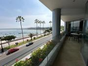 AMPLIO DEPARTAMENTO CON LA MEJOR VISTA AL MAR, ARRIBA...