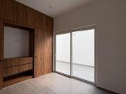 AMPLIO DEPARTAMENTO CON TERRAZA EN VENTA EN PLANTA BAJA